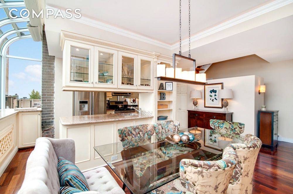 First Showing is 3 23 OH from 1 3PM.