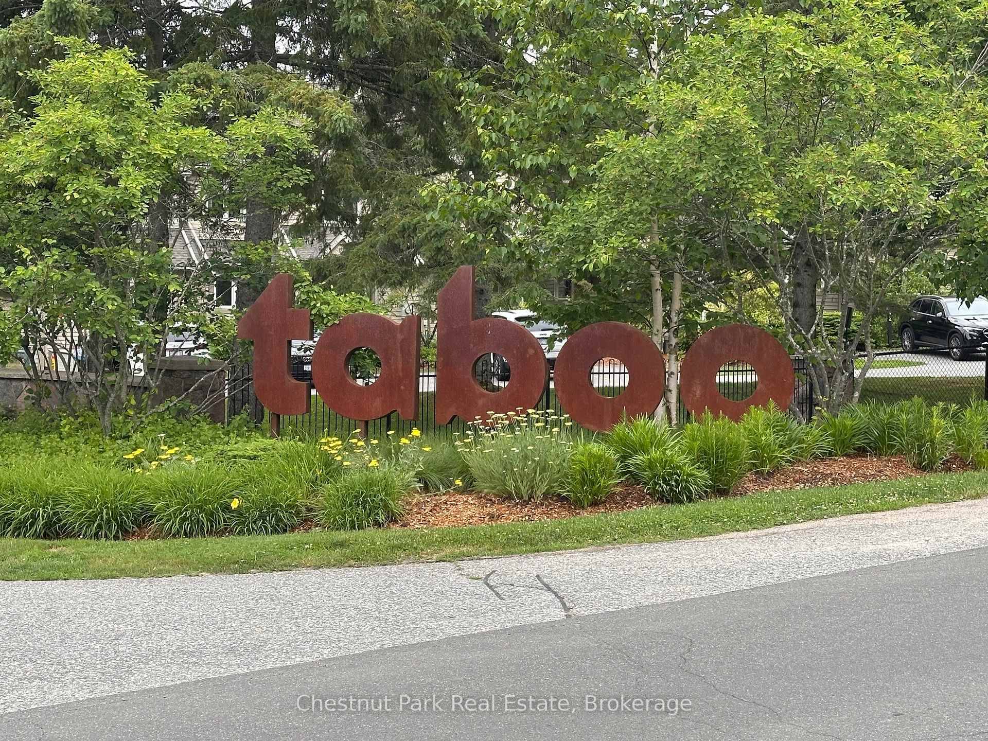 Beautifully Decorated Condo at Taboo Resort on Lake Muskoka.