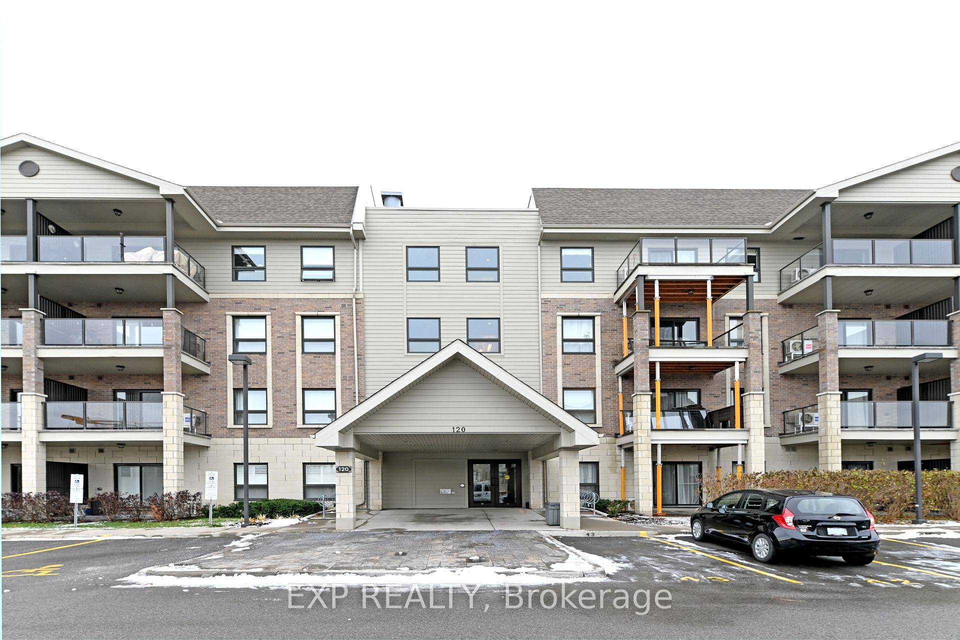 Rare CORNER UNIT with 2 parking spots !
