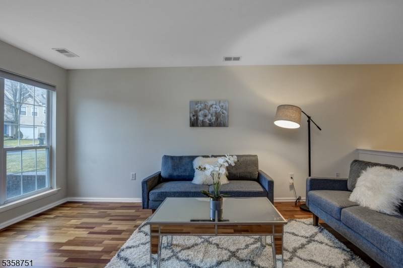 Absolutely beautiful rare 4 BR, 2.