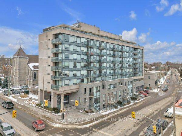 Rare 3 bedroom unit with 2 full baths.