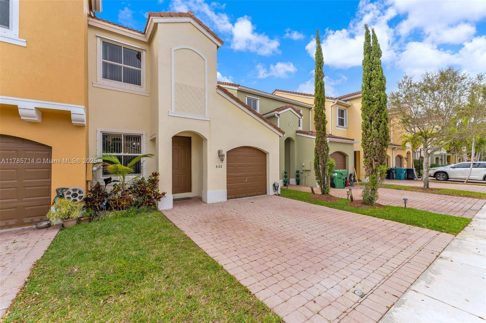 In the beautiful community of Sorrento Townhomes, this spacious 3 bedroom, 3 bathroom two story townhouse offers comfort and convenience in the heart of Kendall.