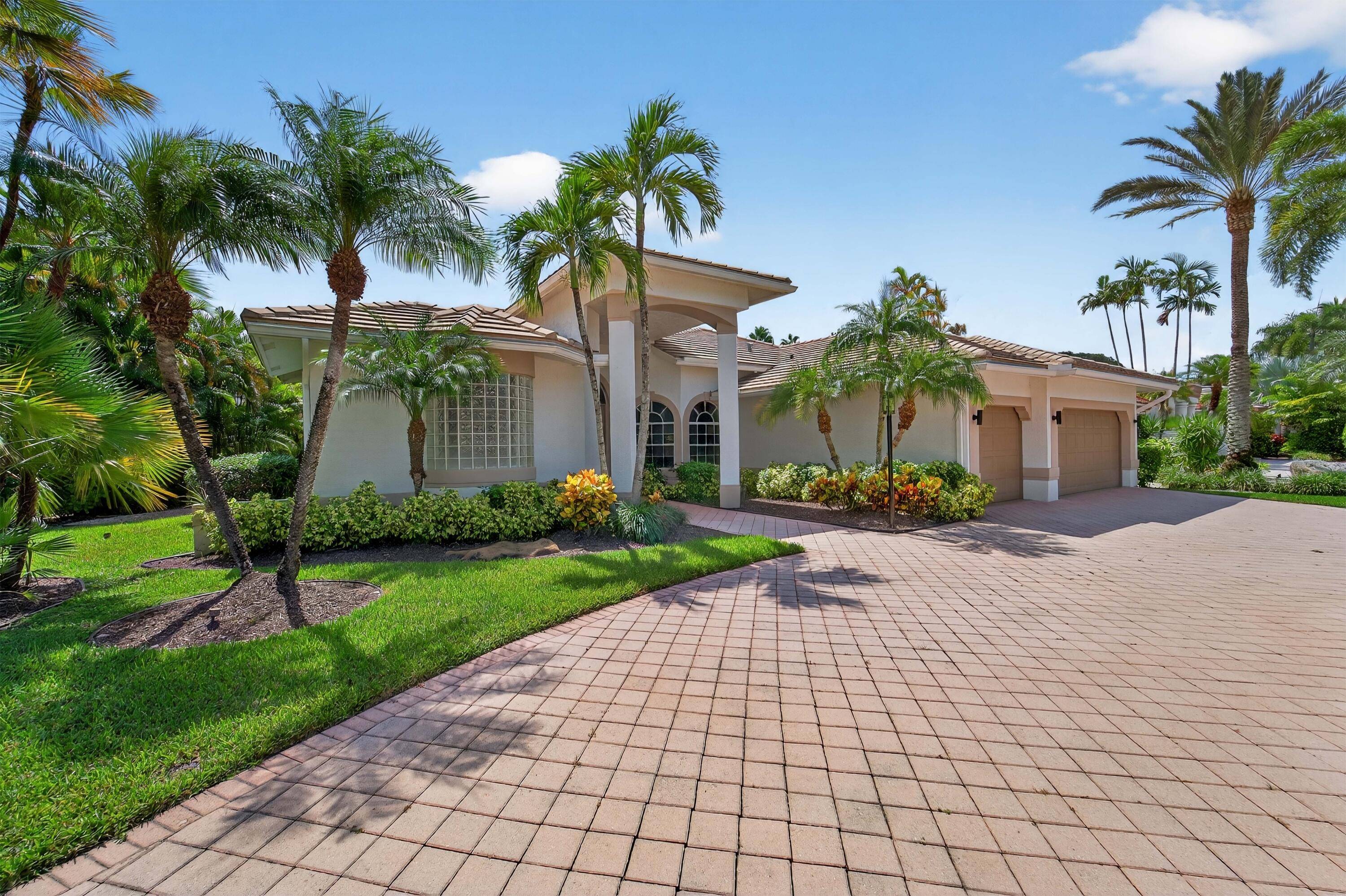 Step into your private oasis !