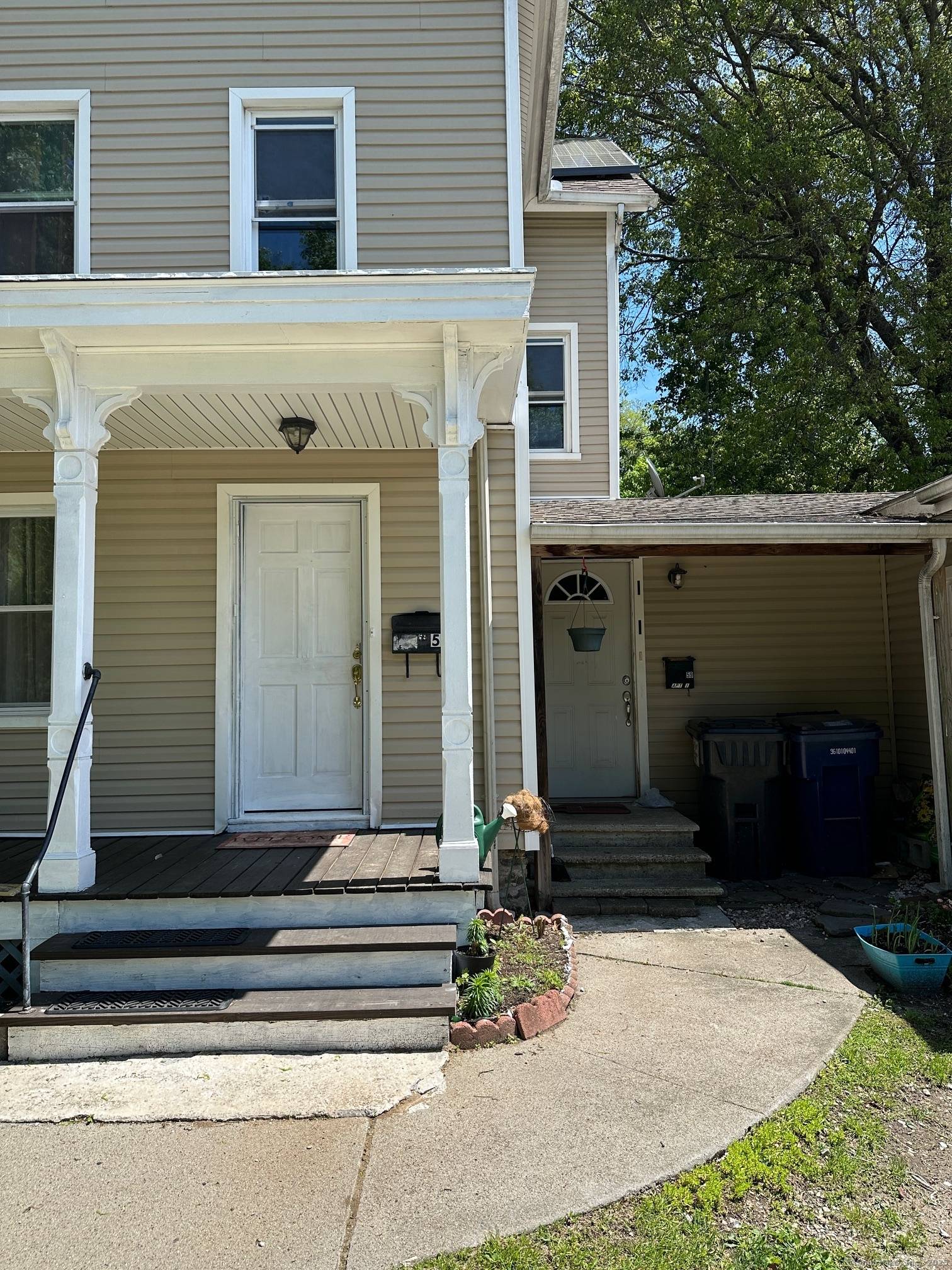 Great investment opportunity or ideal for owner occupant !