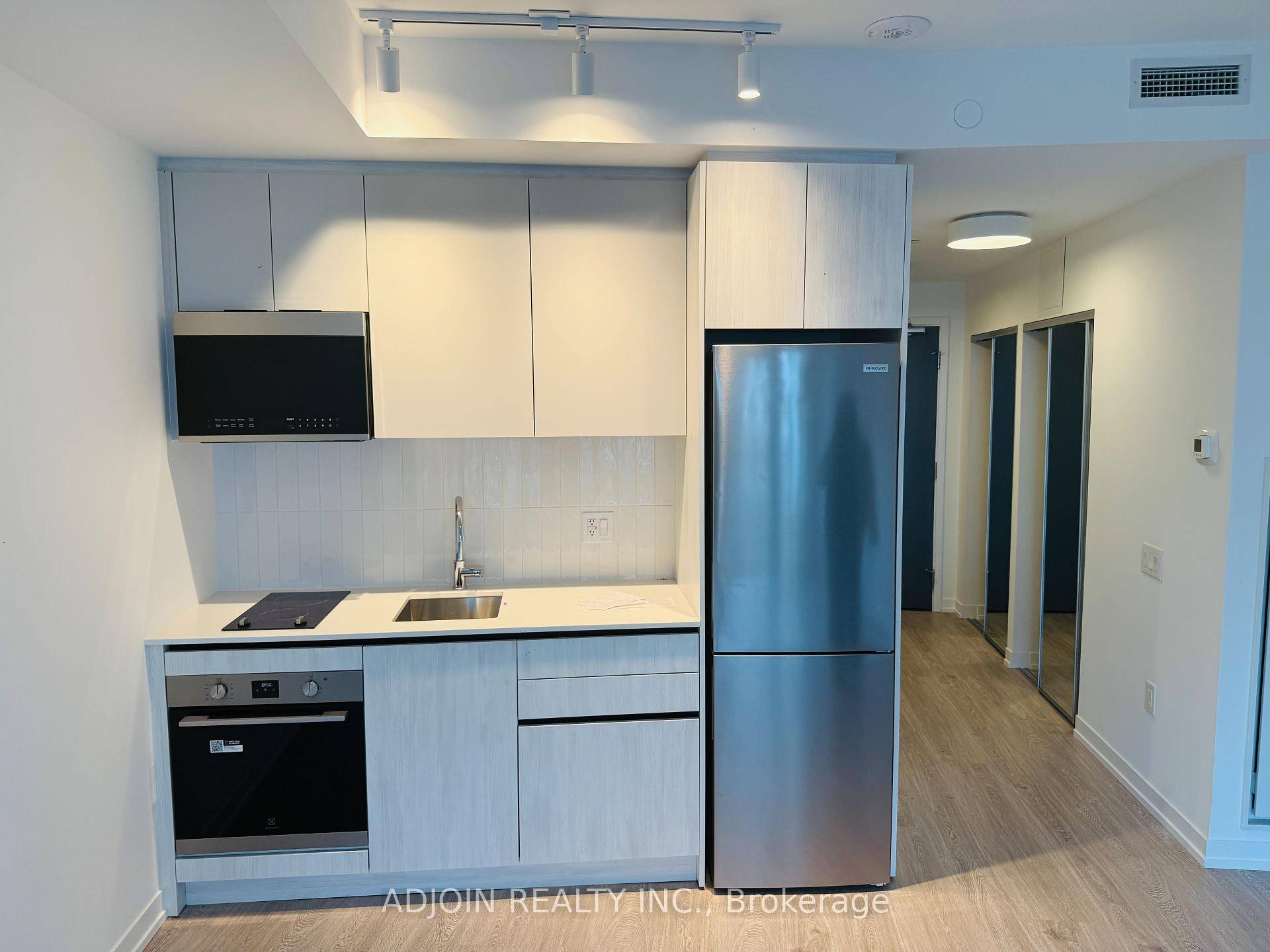 Welcome to The Kith Condominiums Daniels' newest landmark in the heart of Erin Mills, one of Mississauga's most sought after communities.