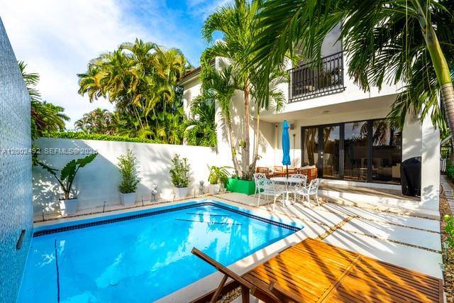 Beautifully designed 3 bedroom, 3.