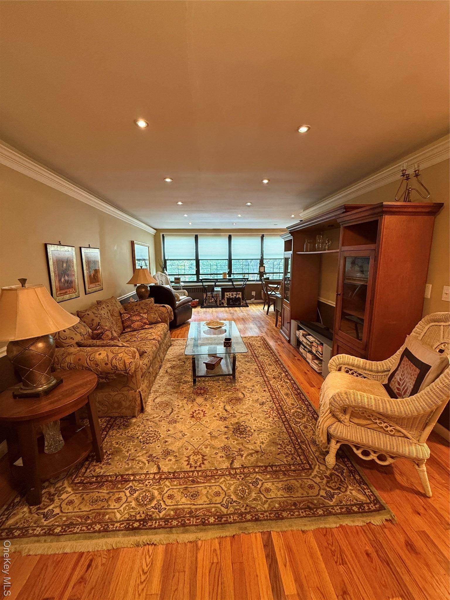 Welcome to this rarely available, spacious and bright top floor 2 bedroom 2 bath unit in a park like setting !