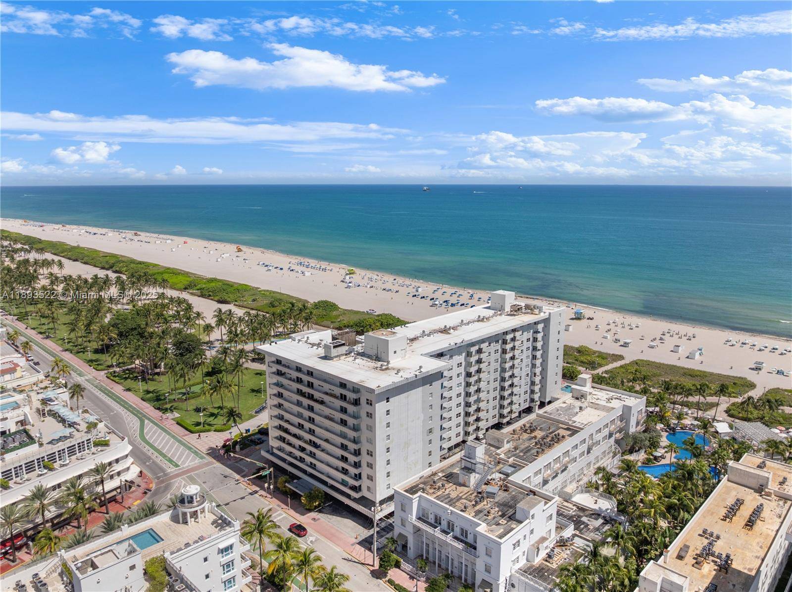 Live in the heart of South Beach on iconic Ocean Drive !