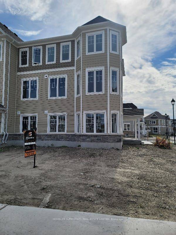 Beautiful Brand New Never Lived Corner lot 2023 built 3BDRMS, 4 Washroom, Close to Beach, Golf and lots of amenities, Open concept Brand New appliances with lots of windows and ...