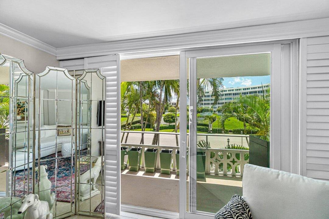Palm Beach Ocean Front Off Seasonal rental available with flexible terms.
