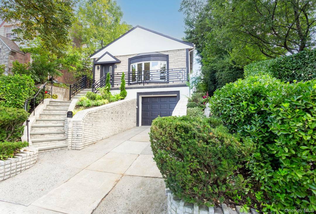 Welcome to this beautifully classic and modern appointed 4 bedroom, 4 full bathroom, Split level home offering timeless architecture with luxurious modern upgrades.