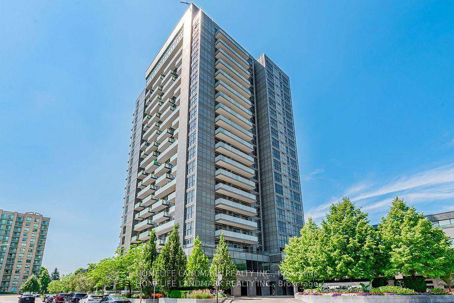 Extra Bright amp ; Spacious Southwest Facing High Floor 1 Bedroom LARGE Den amp ; 1 Bathroom, Plus Parking amp ; Locker In The Heart of Richmond Hill.