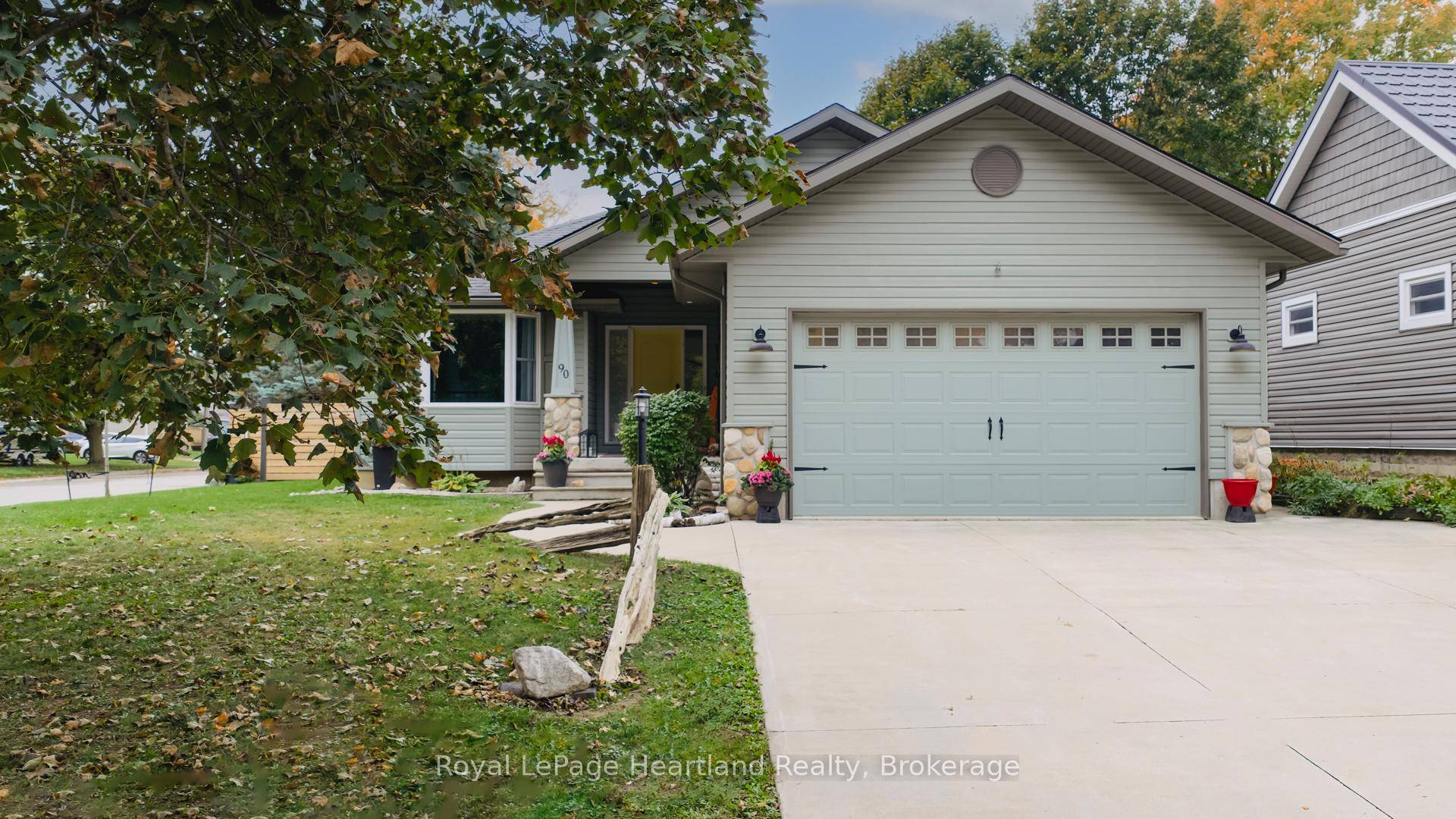 90 Joseph Street is a beautifully maintained bungalow that shows like new.