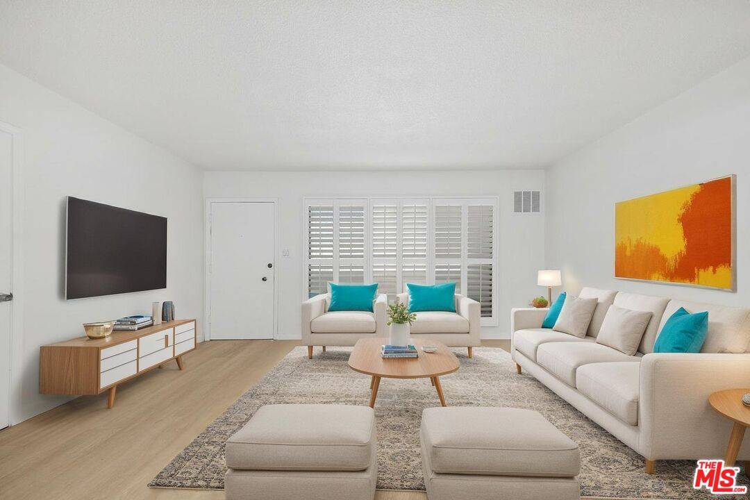 2621 Centinela Ave 1BR Santa Monica La