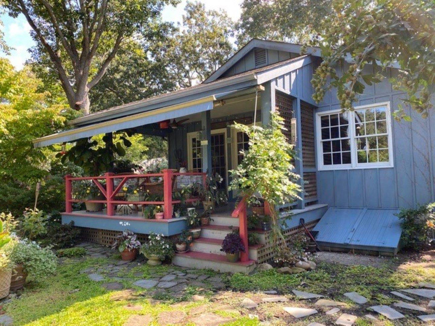 Sag Harbor Cottage Garden Paradise 