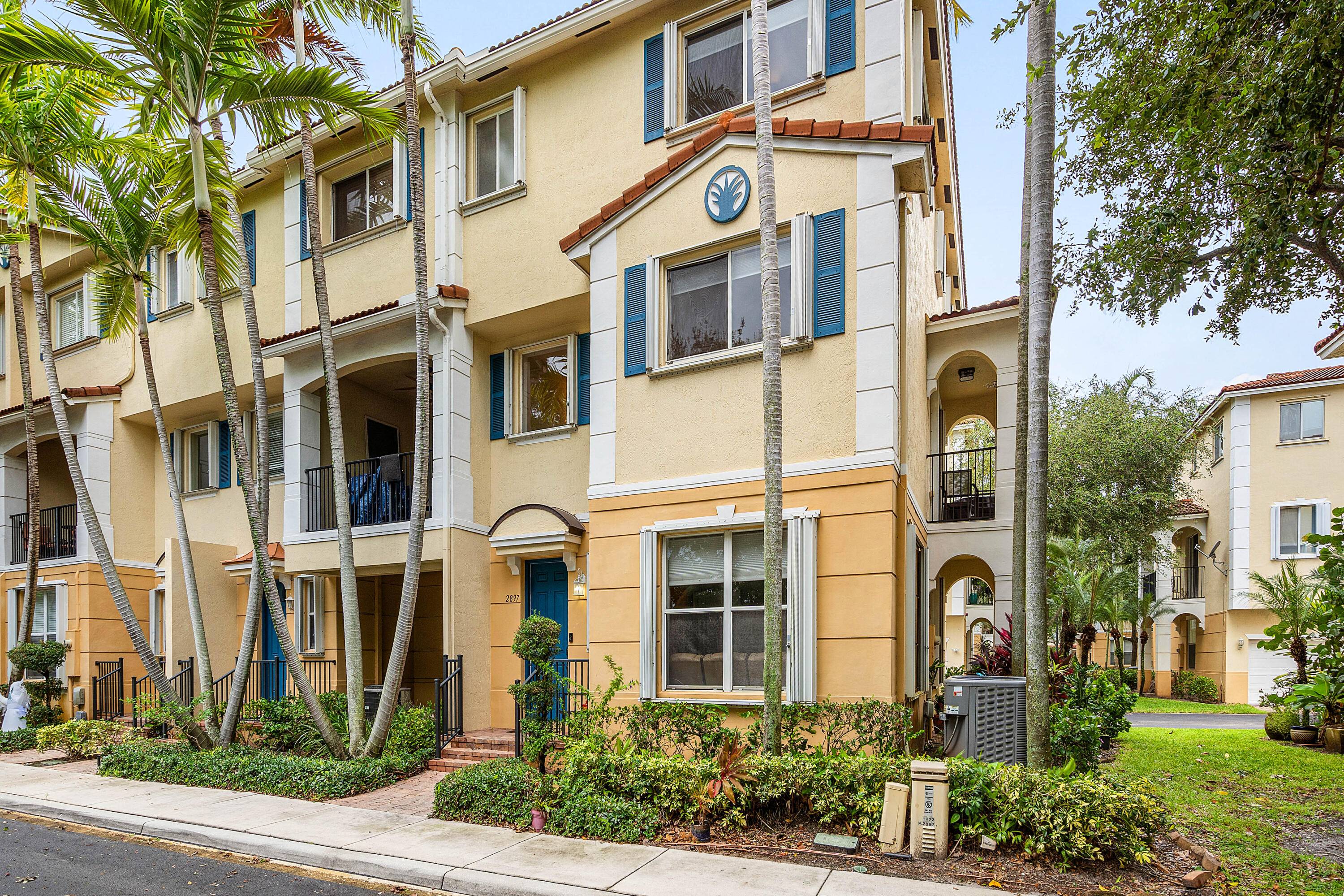 Incredible neighborhood, picturesque views and an incredible corner unit what more can you ask for ?