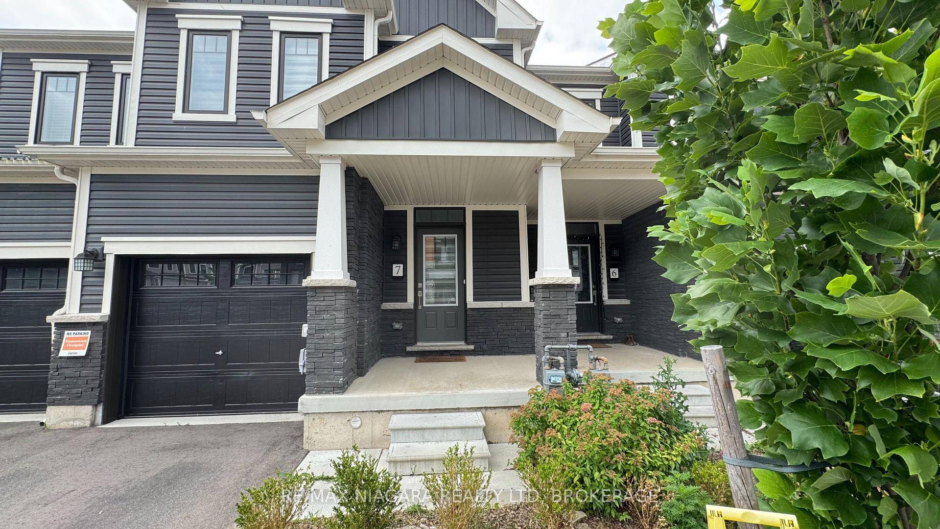 Welcome to 8273 Tulip Tree Drive Unit 7.
