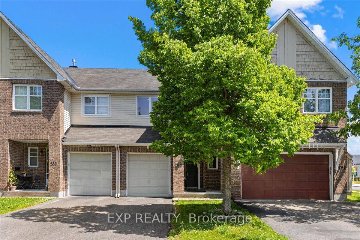 Welcome to this beautifully maintained townhome located in the heart of Findlay Creek, one of Ottawa's most sought after family friendly neighborhoods.