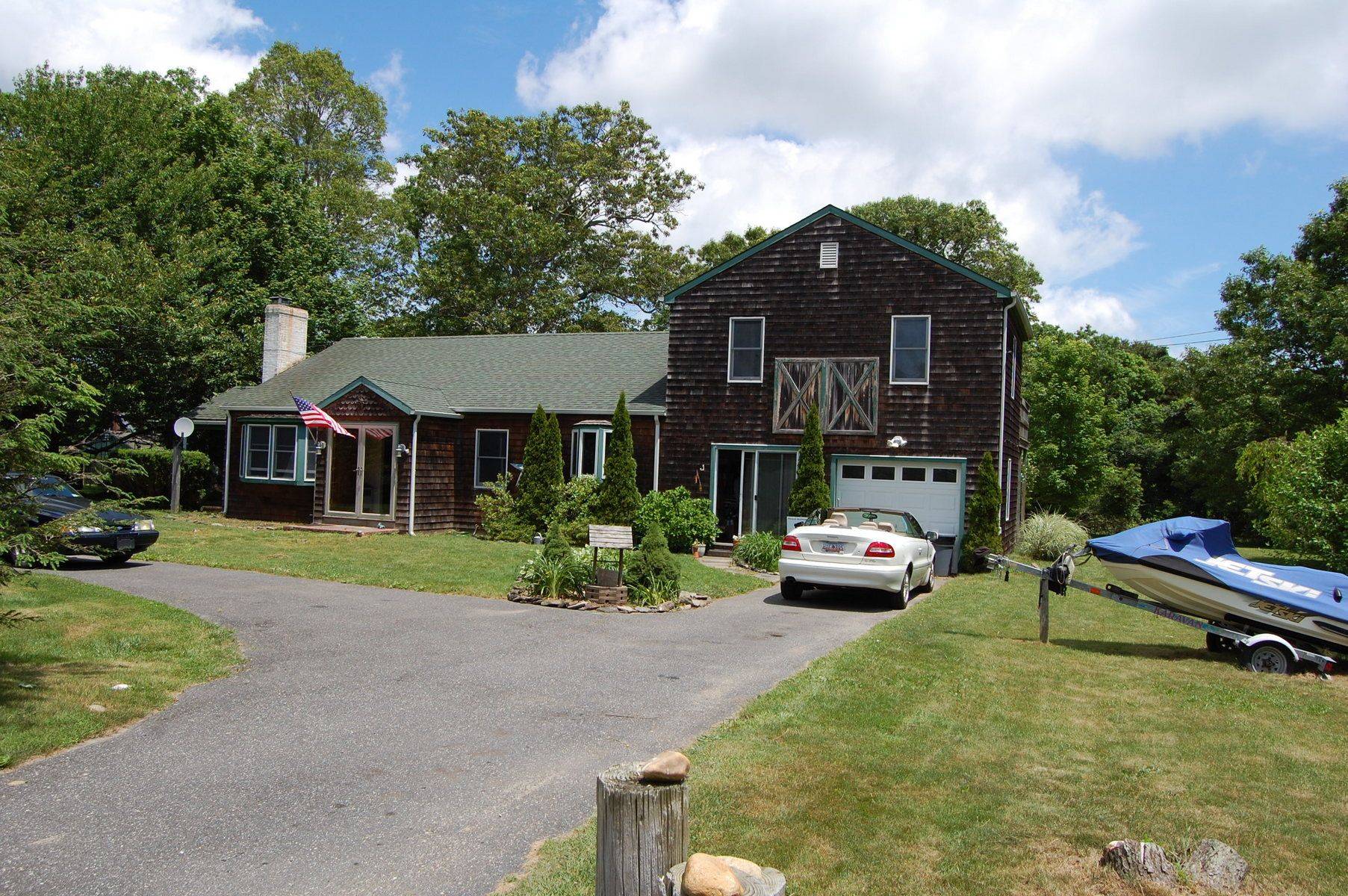 Traditional East Hampton Home