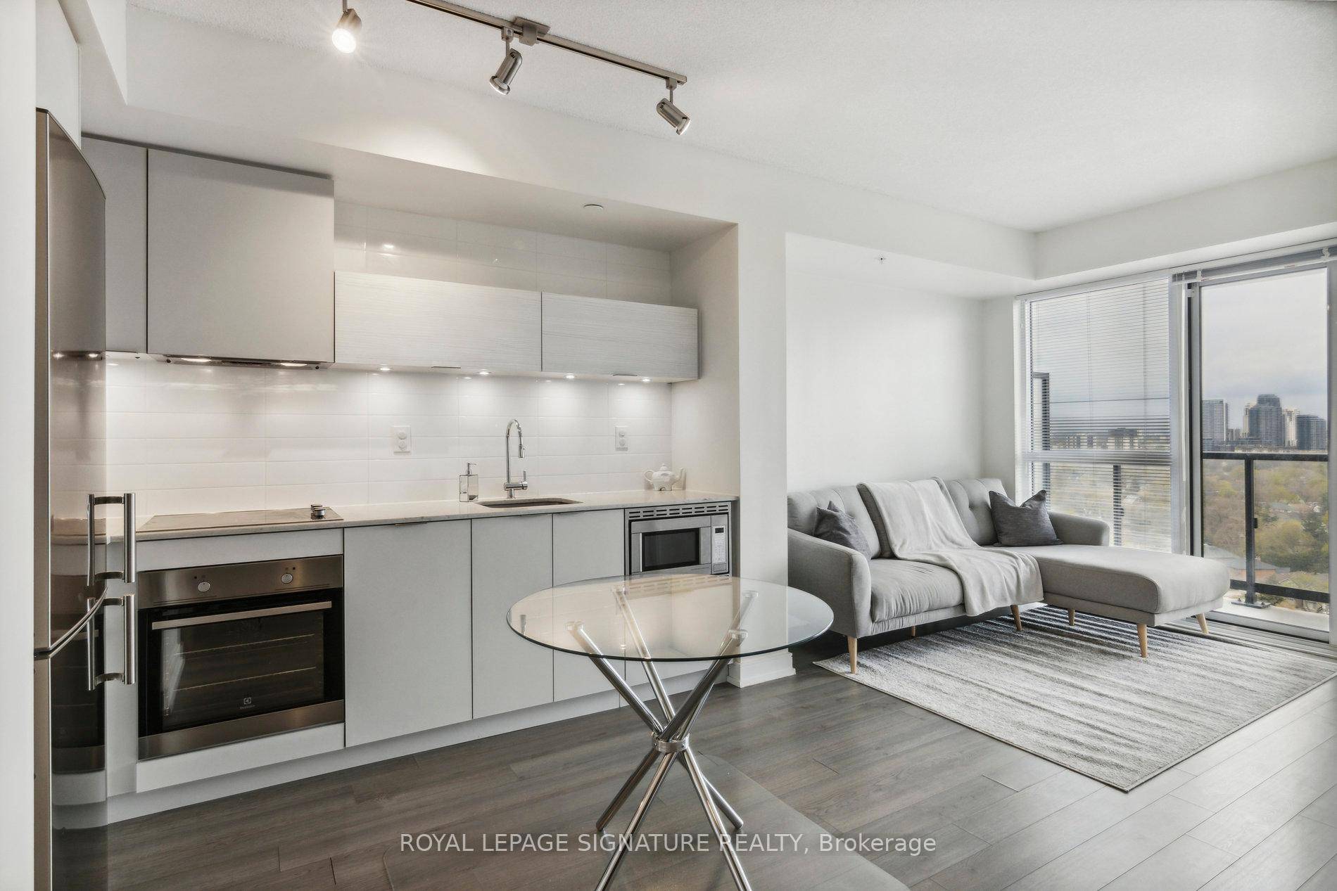 Welcome to 20 Thomas Riley Road, a bright and spacious condo in the heart of central Etobicoke !