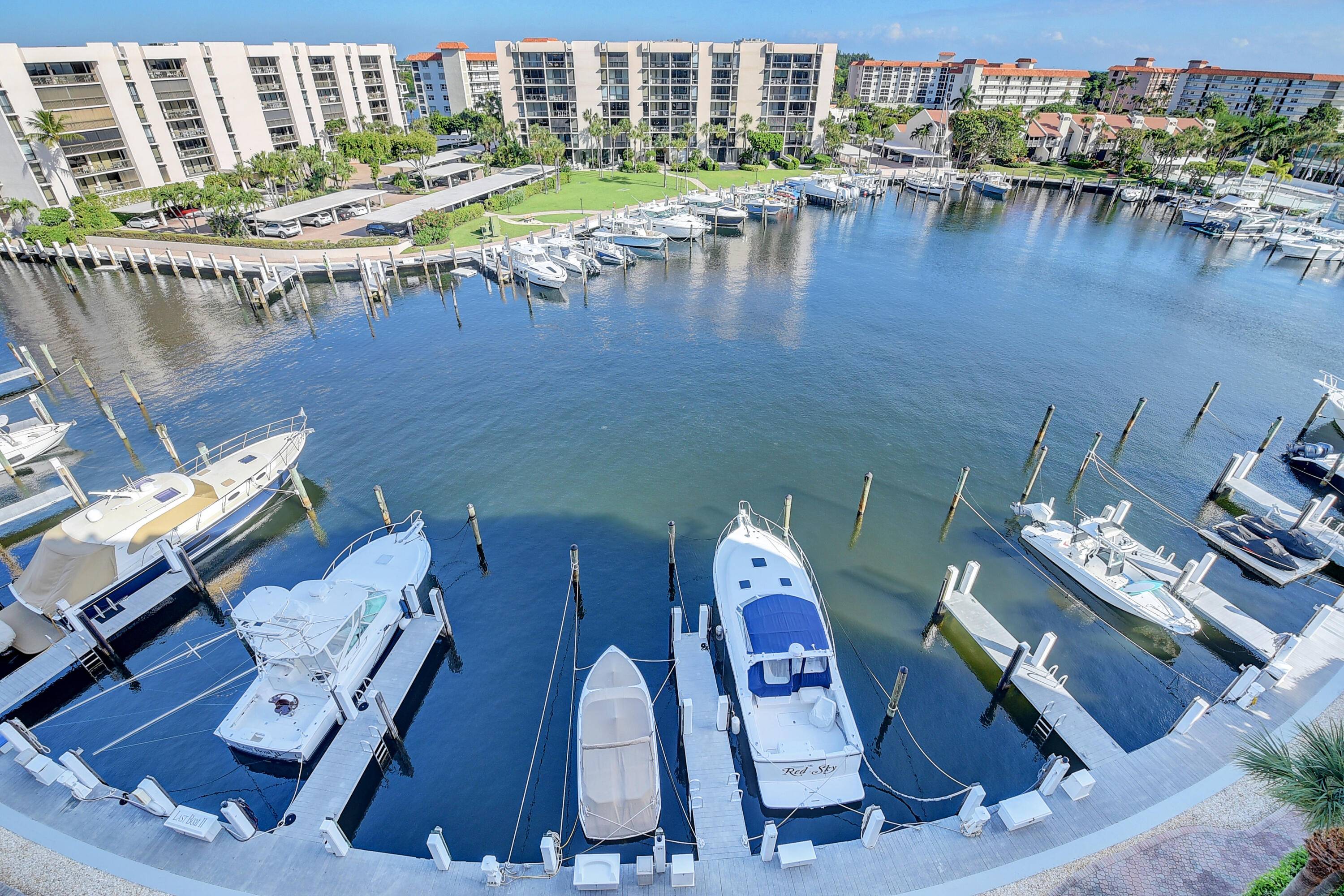 LOWEST PRICED CONDO IN THE YACHT AND RACQUET CLUB MOTIVATED SELLER PANORAMIC VIEWS OF THE MARINA, INTRACOASTAL, AND OCEAN FROM THIS PENTHOUSE CONDO DOCK YOUR BOAT RIGHT OUTSIDE YOUR CONDO ...