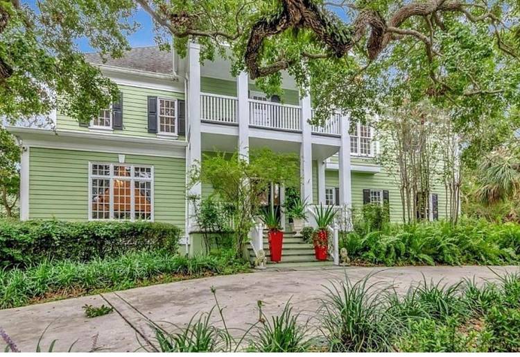 Waterfront Plantation style estate is offering an extraordinary rental opportunity on approximately 340 feet of open Bay frontage in the heart of South Tampa, on nearly an acre within a ...