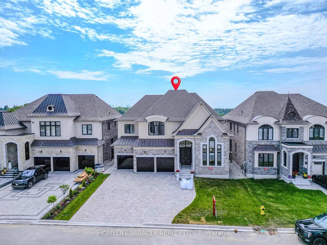 Less than 2 years New Stunning almost 5000 SqFt, Walkout Ravine Lot with 5 huge bedrooms and 6 Washrooms, 650K in Premium Upgrades A True Luxury Retreat.