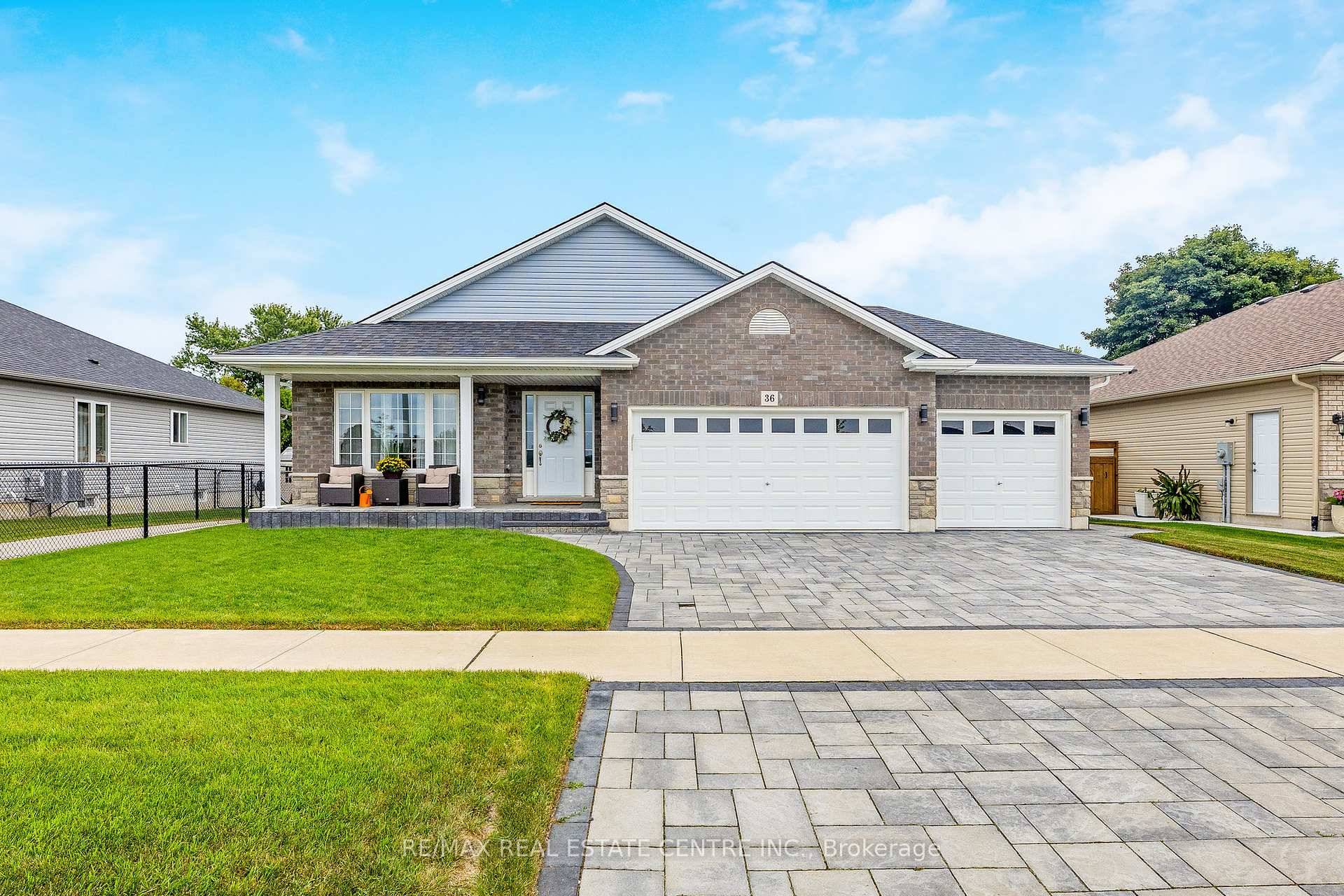Stunning and fully upgraded !