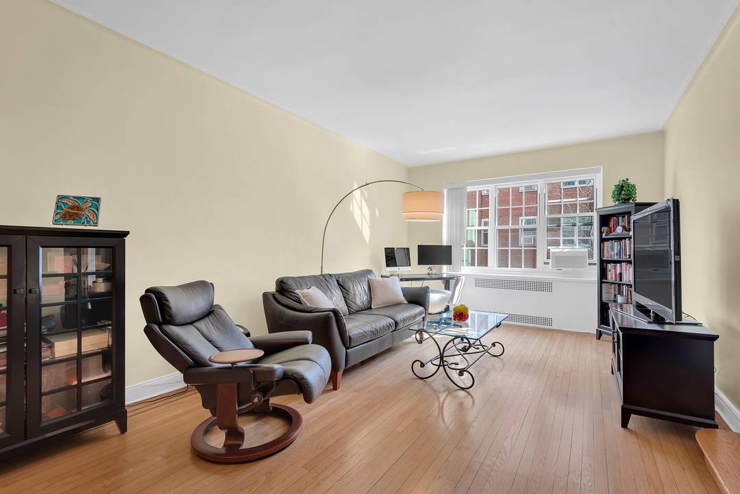 This charming apartment is located in one of Jackson Heights historic garden co ops and overlooks a beautifully landscaped interior garden complete with tables, chairs, and benches for relaxing during ...