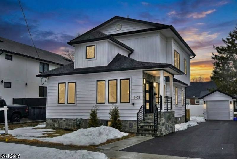 Welcome to New Construction living in the heart of Fair Lawn.