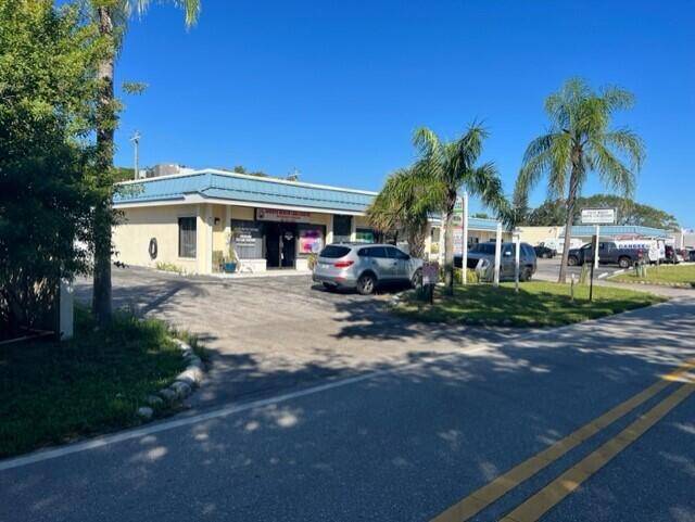 Prime Investment Opportunity in Jupiter, FLWelcome to 1535 Cypress Drive, 1537 Cypress Drive, and 1559 Cypress Drive, Jupiter, FL 33469 an exceptional commercial real estate offering in the heart of ...