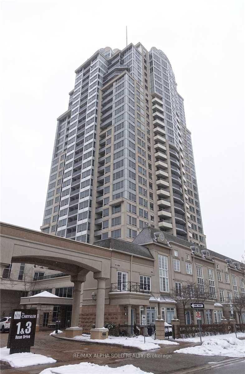 Welcome to this spacious and sun filled one bedroom condo offering 587 sq.
