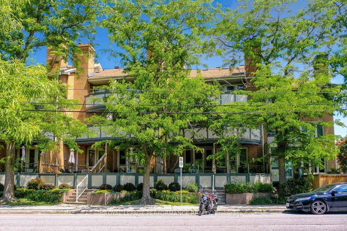 Ideally located in a quiet low rise apartment complex across the street from the NCC Park, the Rideau River, and the Rideau Sports Centre in the highly coveted community of ...