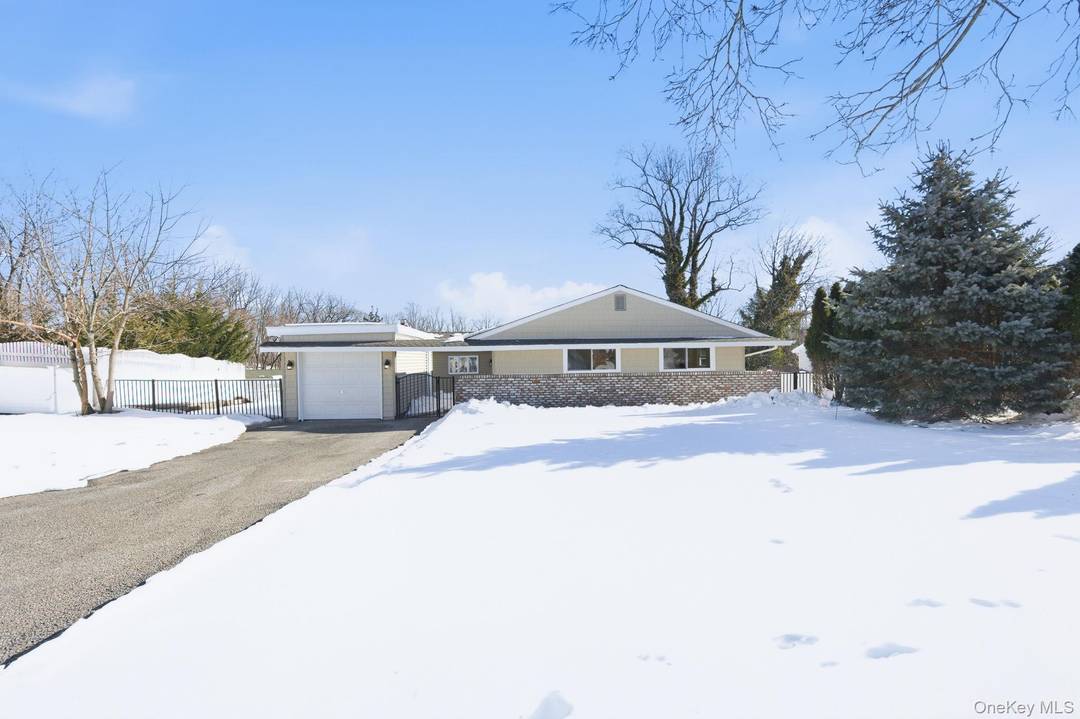 3 bedroom, 2. 5 bath home featuring a spacious layout and gas fireplace.