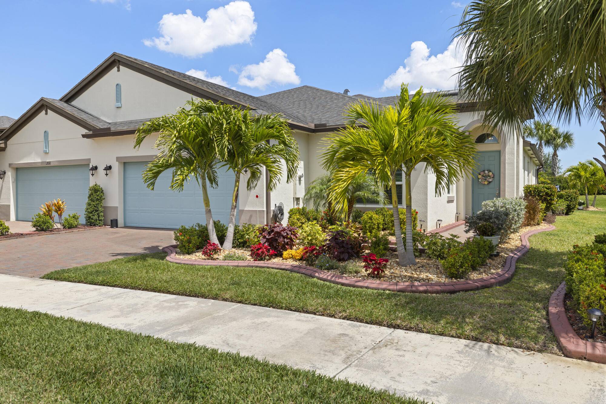 Looking for a turn key villa offering comfort, modern amenities, and a dynamic lifestyle in a 55 community ?