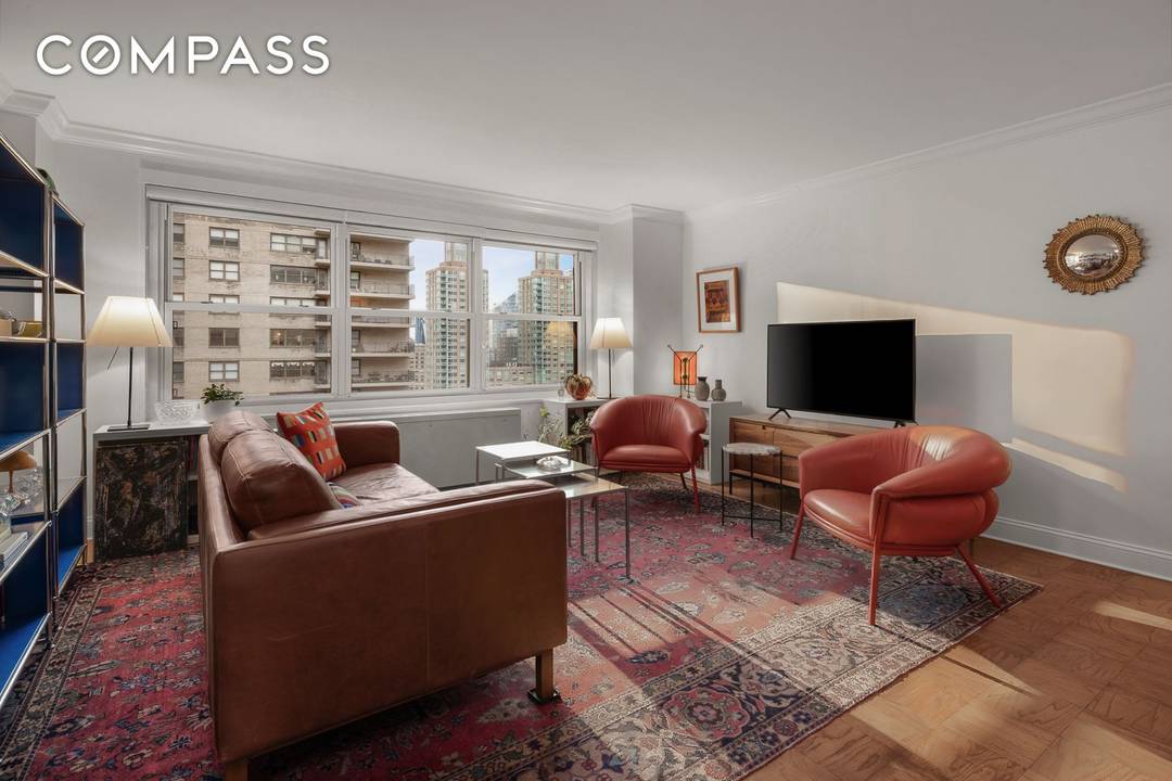 Sunsets, Space, and Style on the 24th Floor Perched high above Lincoln Towers, unit 24S is a rare high floor, move in ready one bedroom offering exceptional light, sunset views, ...