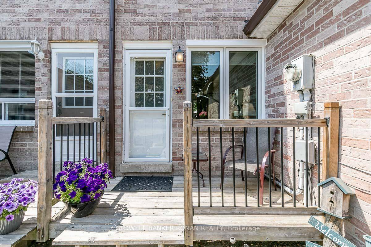 Welcome to this charming and updated 3 bedroom 2 story townhome, ideally situated in the heart of Alliston !