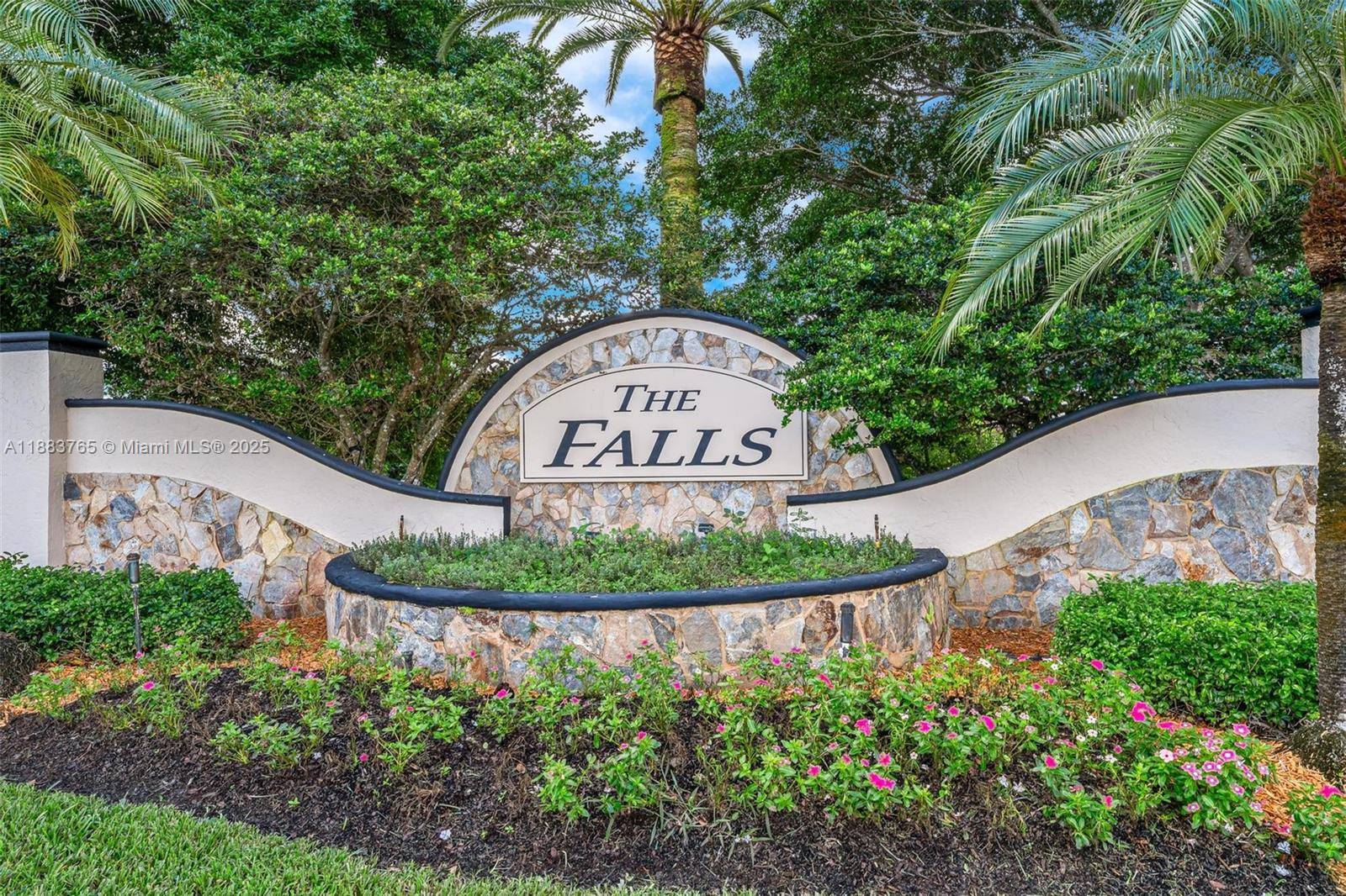 Beautifully updated 4BR 2.