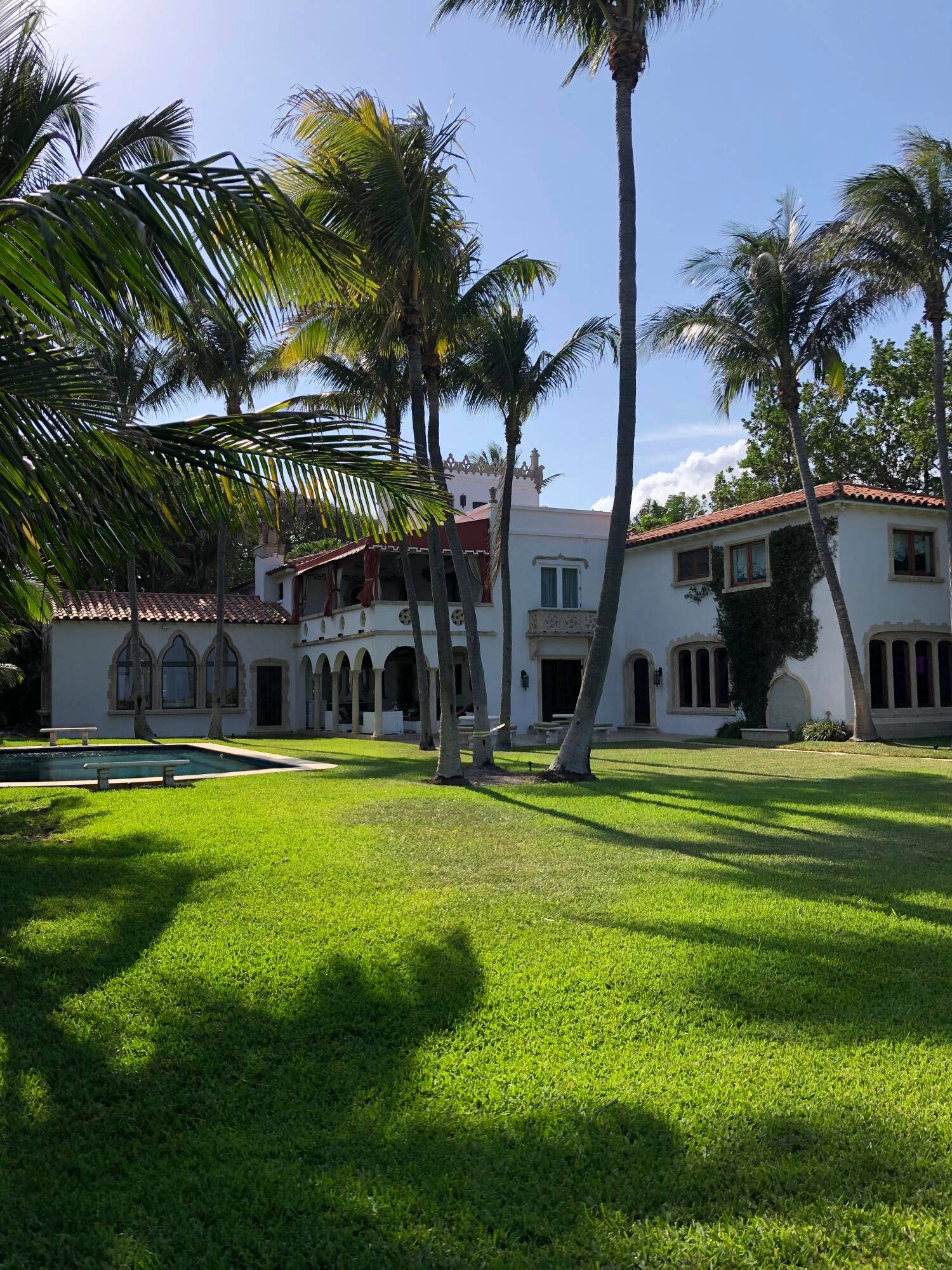 LOWEST PRICE DIRECT OCEANFRONT.