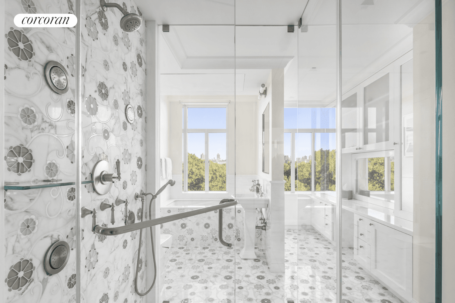 211 Central Park West 8E amp ; 8F Positioned on the 8th floor of the distinguished Beresford at 211 Central Park West, this unique opportunity combines units 8E and 8F, ...