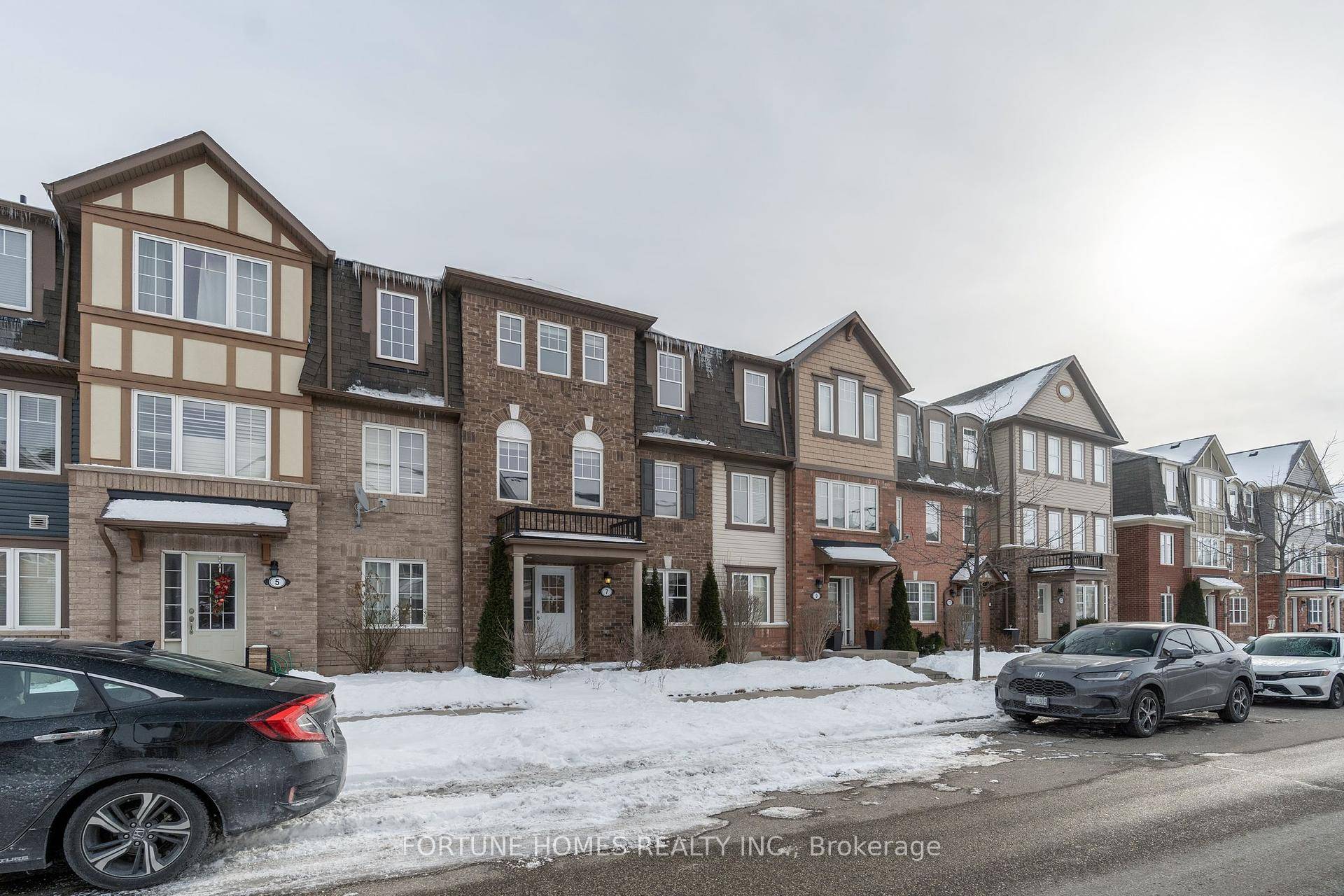 Discover the perfect blend of space, style, and convenience in this beautifully maintained 4 1 bedroom, 4 washroom townhome in the highly sought after Mount Pleasant Village.