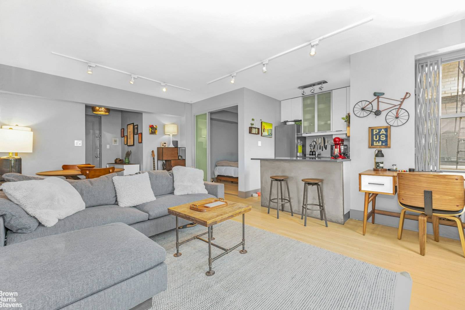 Located in the Heart of the UWS sits a Perfectly Spacious amp ; Stylish Junior 1BR Gem at 316 West 84th Street Welcome to Apartment 4C at 316 West 84th ...