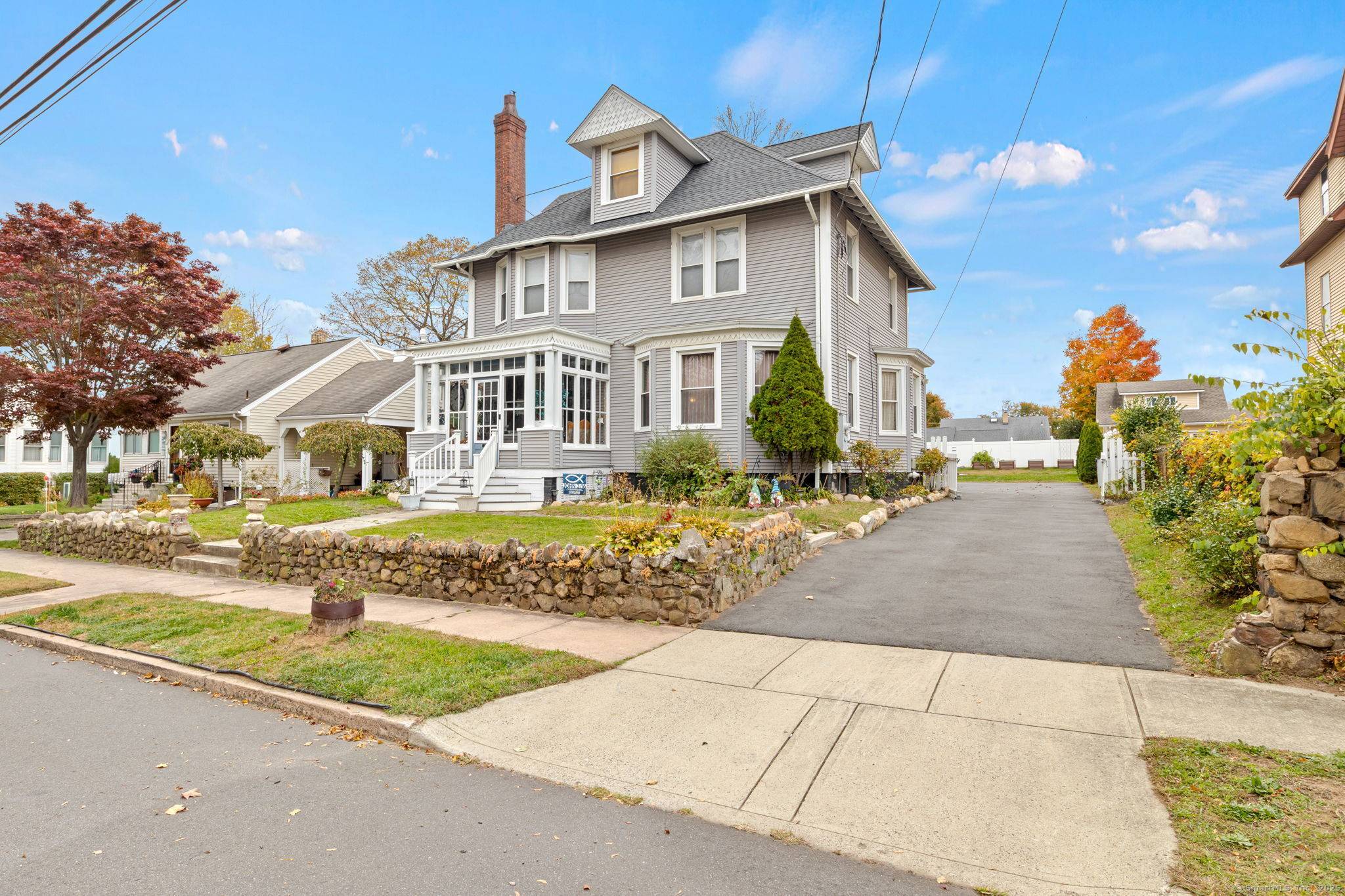 Step back in time with this beautifully preserved 1900 Victorian !