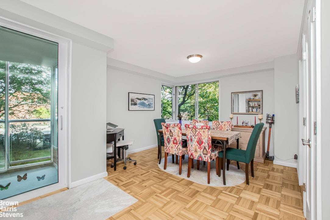 NEW TO THE MARKET ! Immaculate, totally renovated, low floor Jr4 apartment with a terrace and garden view at the sought after Whitehall.