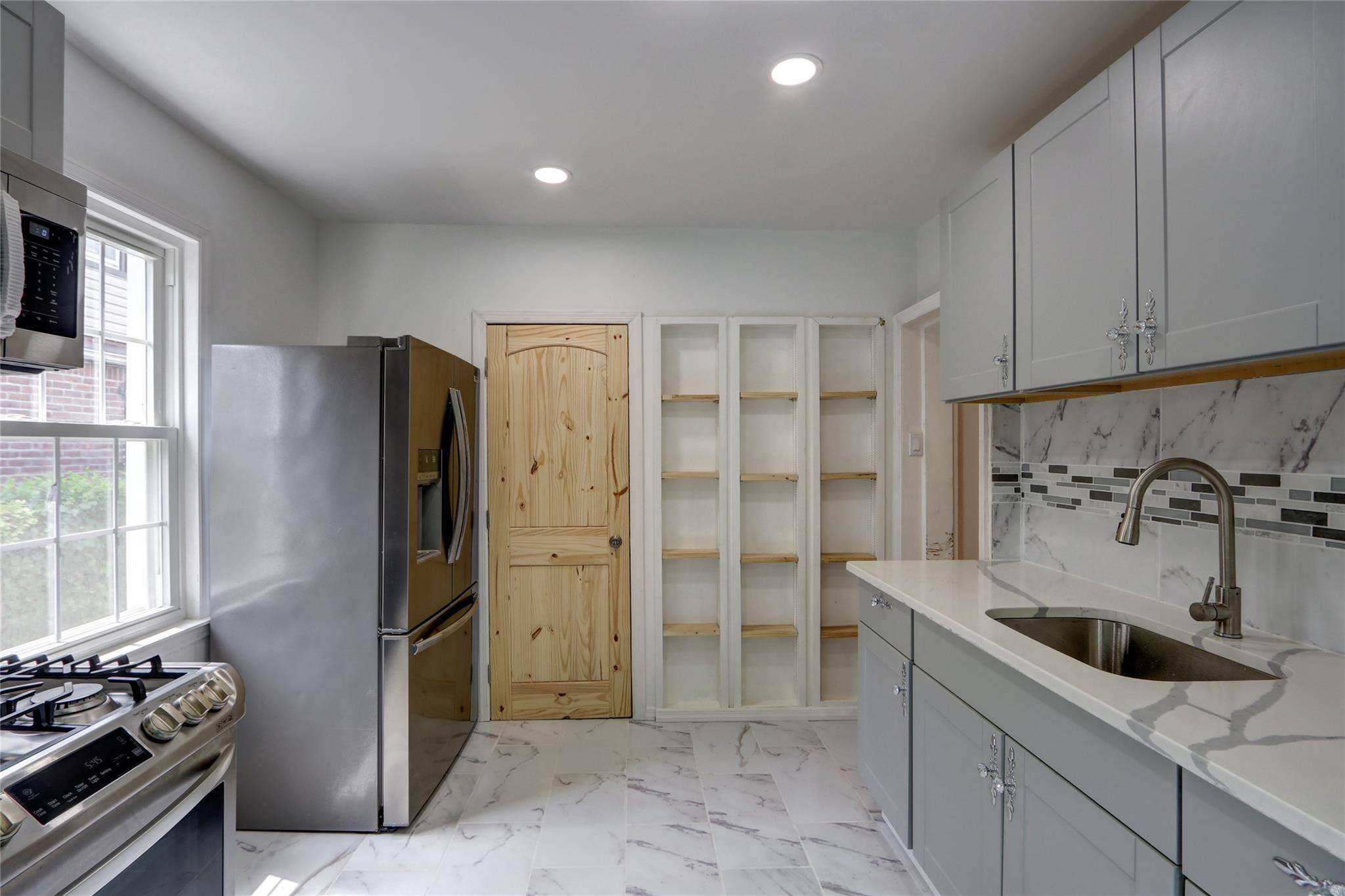 LOOKING FOR YOUR PLACE TO CALL HOME IN LAURELTON, QUEENS ?