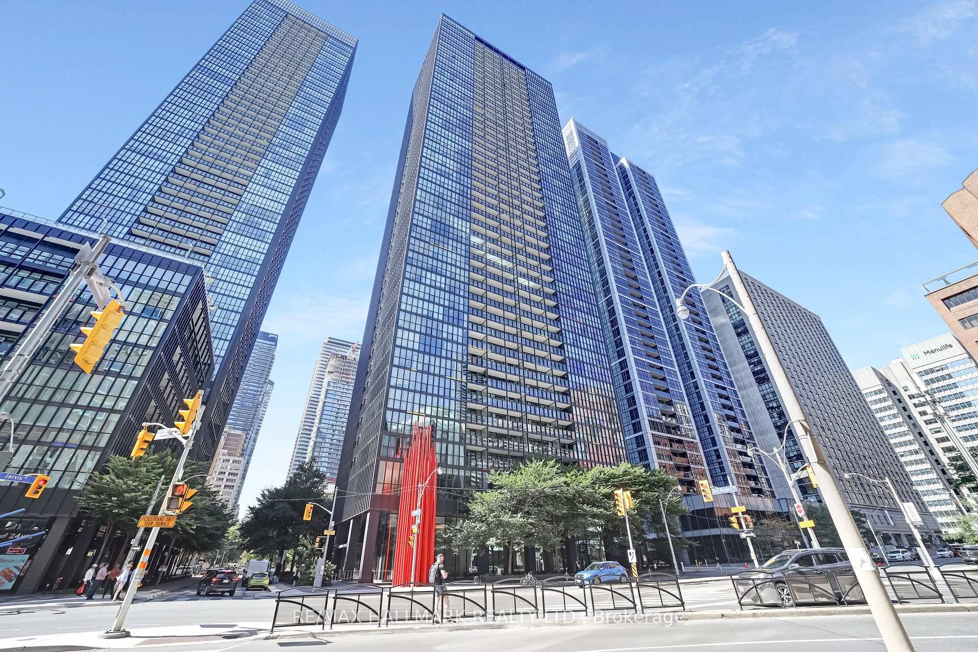 Spacious Condo With An East View, Big Den Like A 2nd Bedroom,, Luxury Living, Sought After 'The X Condominium' By Great Gulf, 9Ft Smooth Ceiling, New floors, Close To Yonge ...