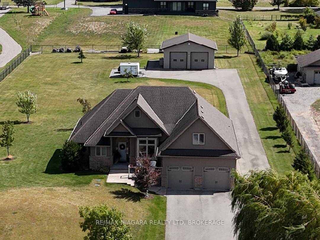 Welcome to 20219 Youngs Rd S, Wainfleet a sprawling 3 bedroom, 2.