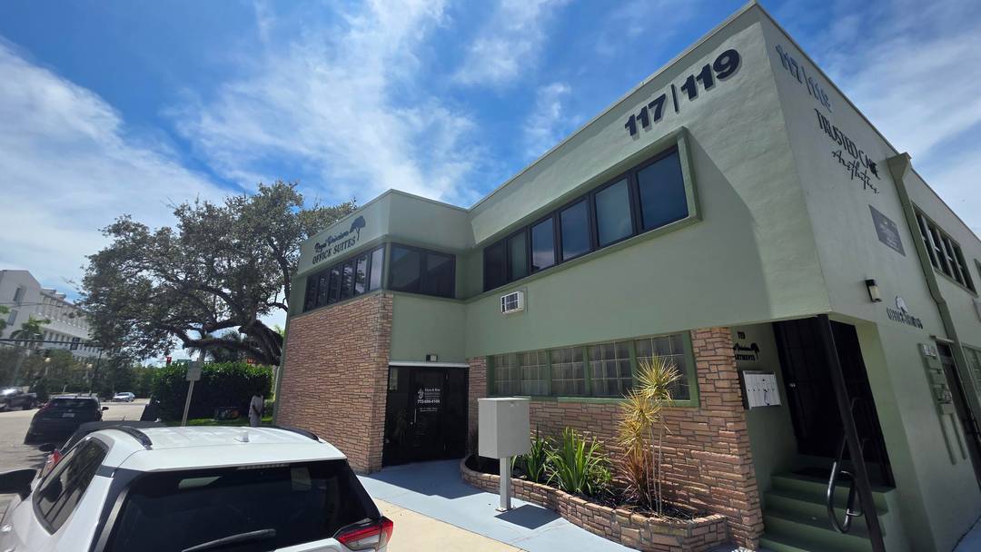 This is an amazing opportunity to own a beautiful multi use building in the historic district of Ft.