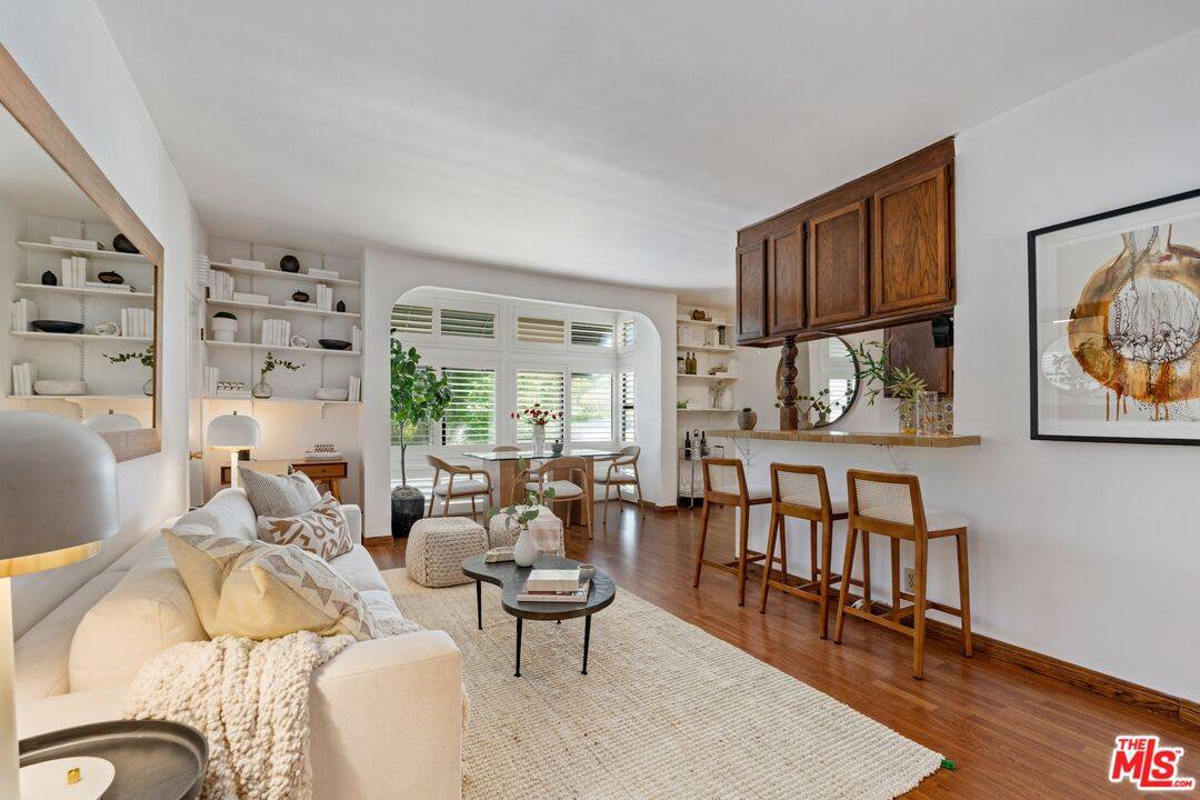 641   Bay St 2BR Santa Monica La