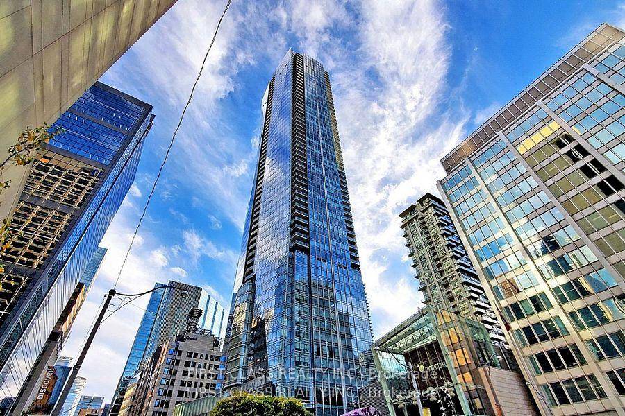 Elegant amp ; Stylish 5 Star Hotel Condo Residence.